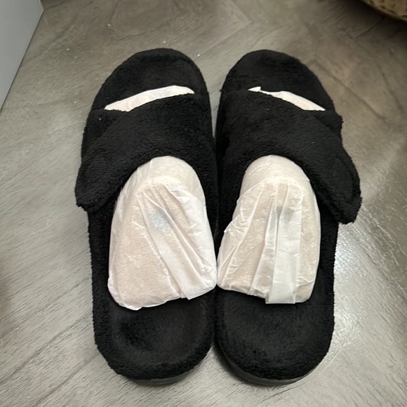 VIONIC Women's Relax Slipper - Picture 13 of 16